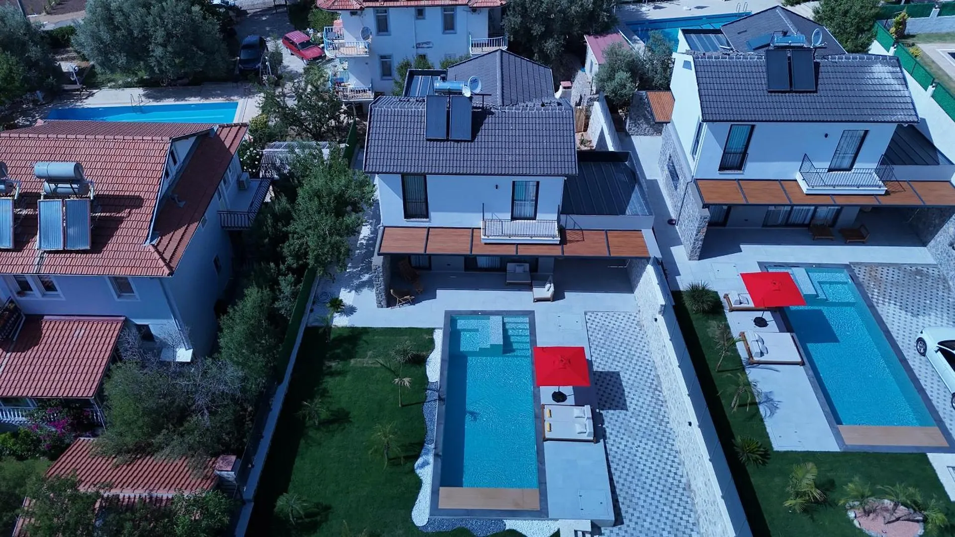 Villa La Sera City 1 contacts